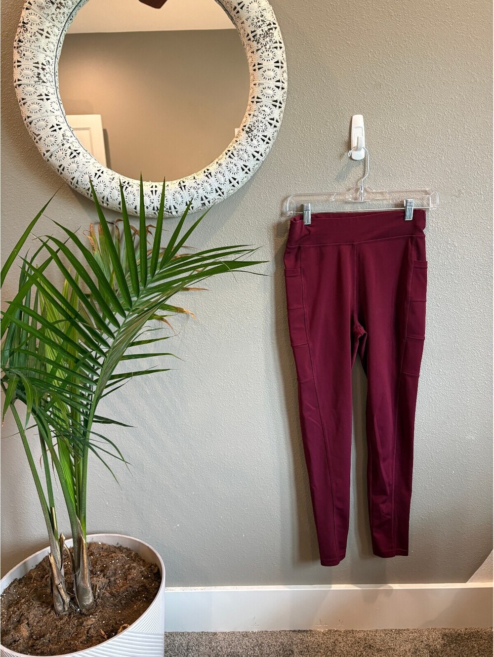 POP FIT Women's Burgundy Stretch Leggings with Pockets